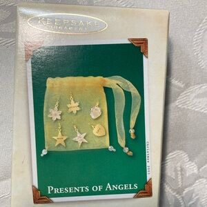 HALLMARK KEEPSAKE MINI ORN,
2003 NRFB, 6 presents of angels $15